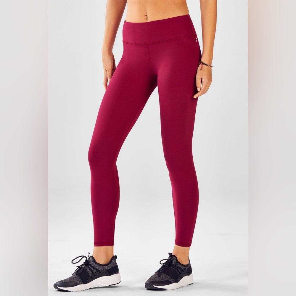 Define Mid-Rise Berry 7/8 Leggings